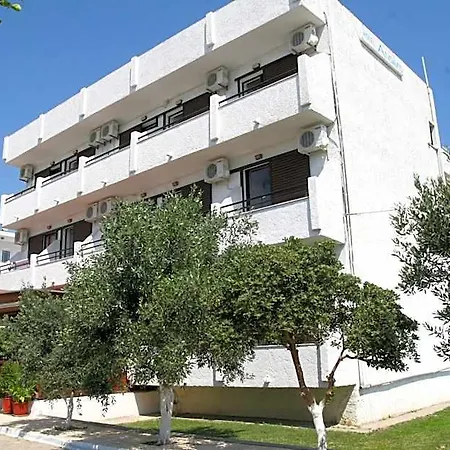 Andavis 2* Andimakhia